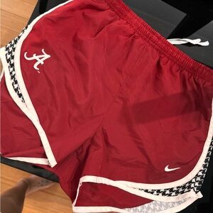 Nike Women's Crimson tide Athletic Shorts